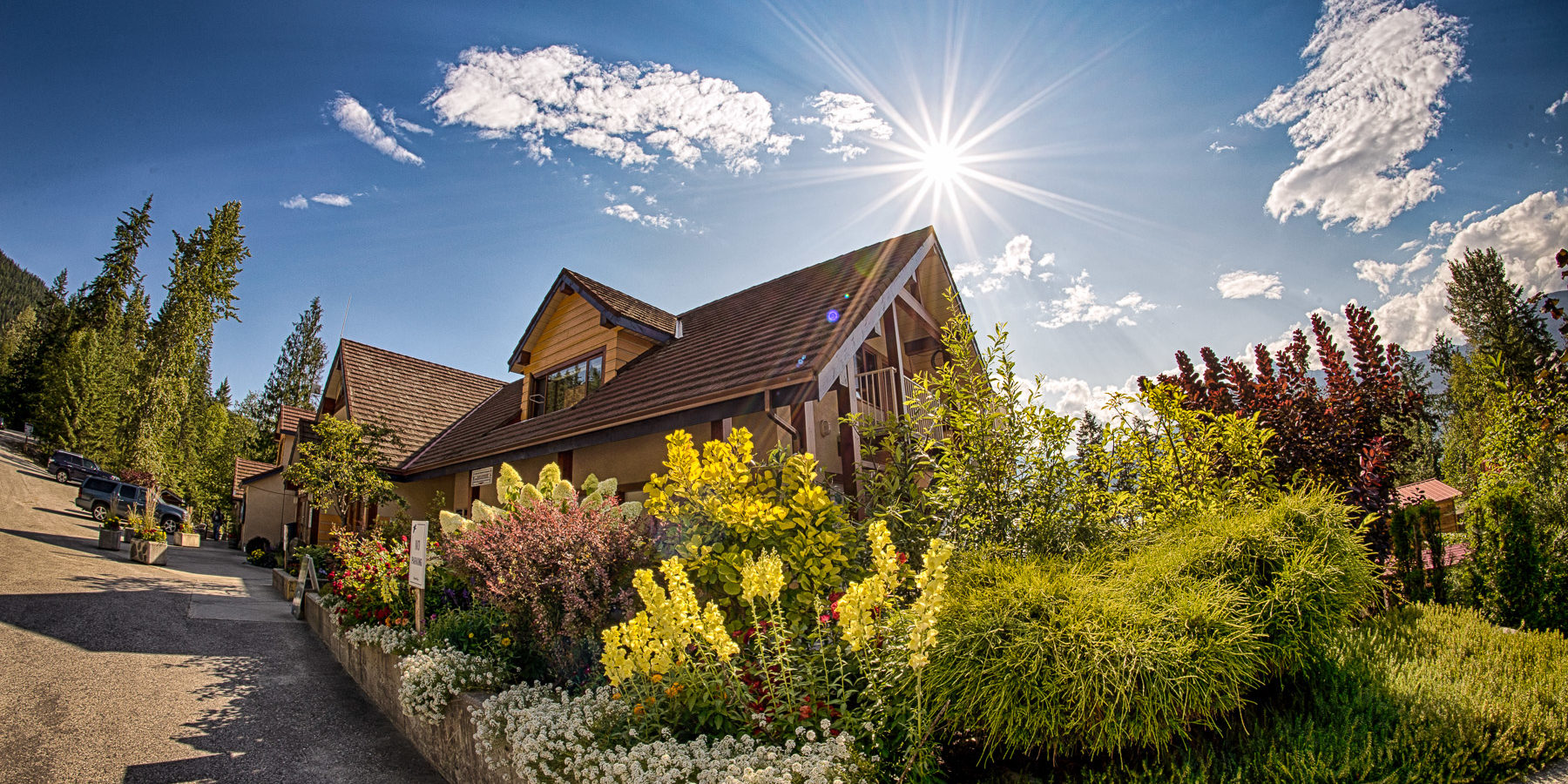 Photo of Halcyon Hot Springs main building