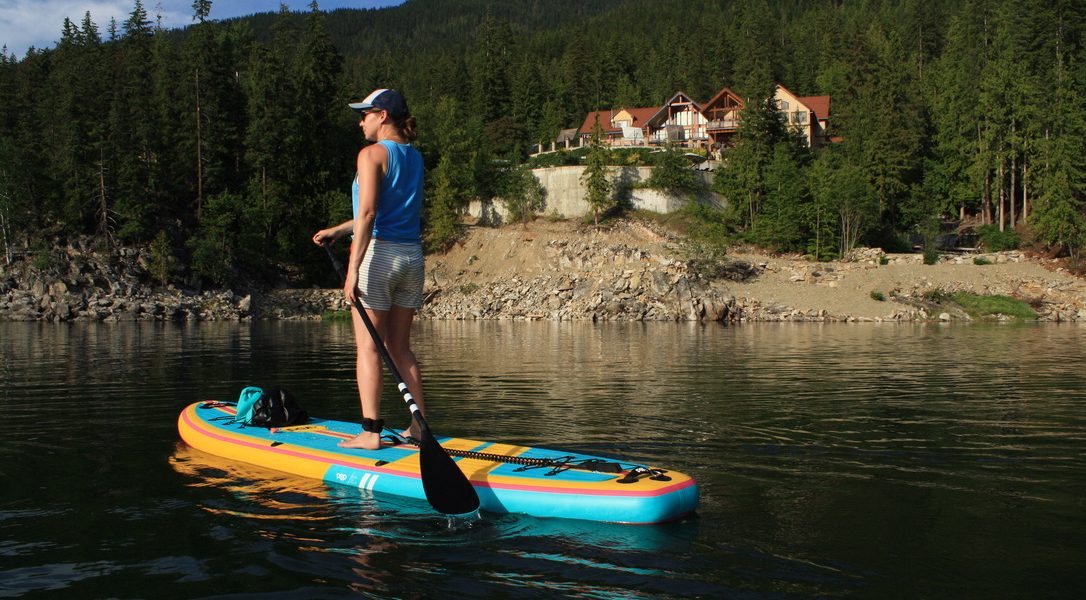 Paddleboarding on Arrow Lake, Halcyon SUP, nakusp, revelstoke