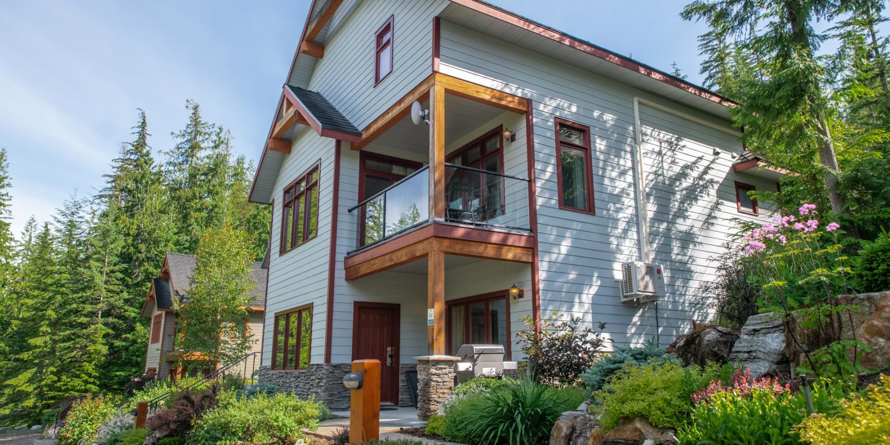 Photo of Halcyon Loft Chalet