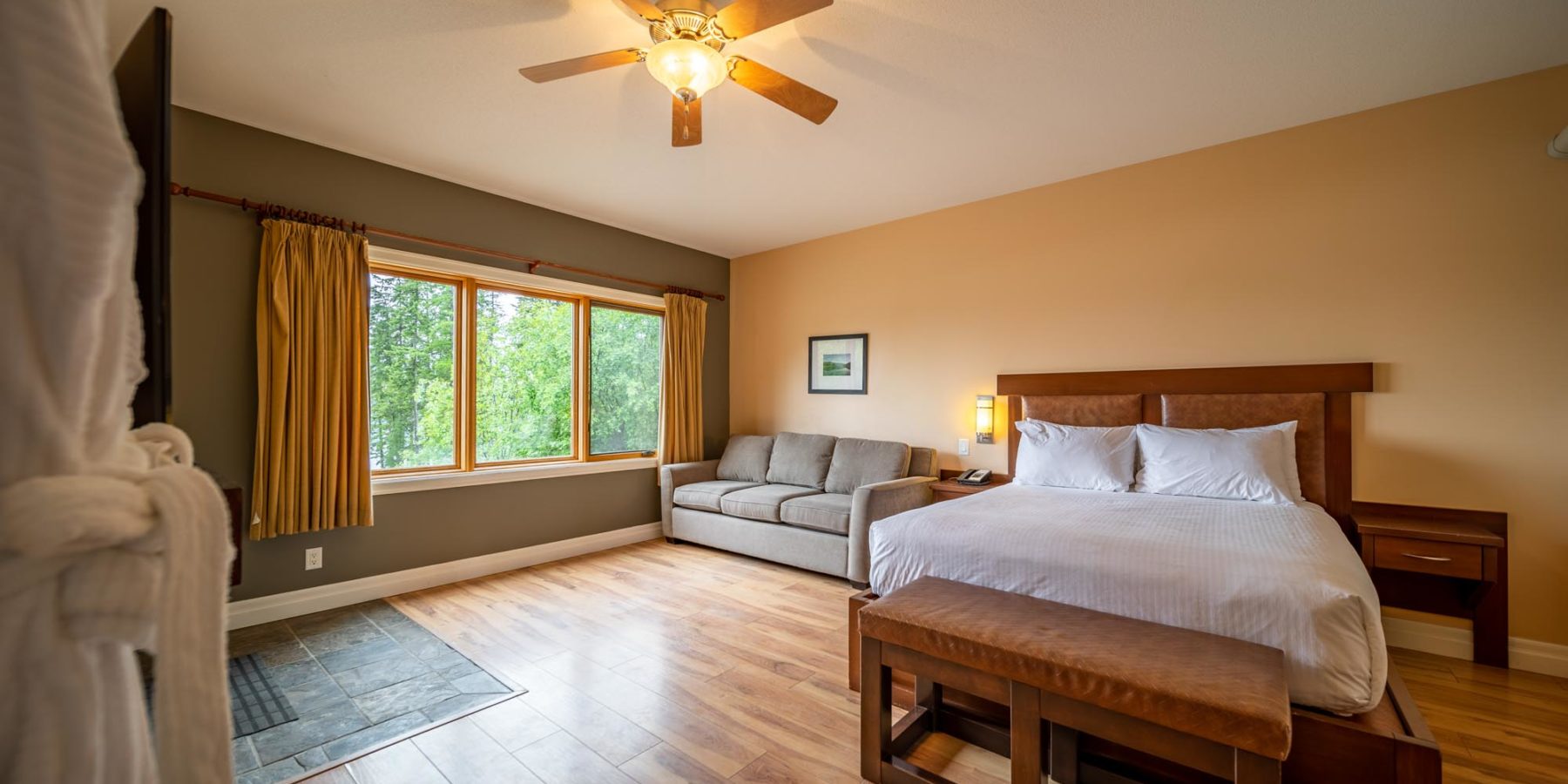 Picture of small studio suite interior