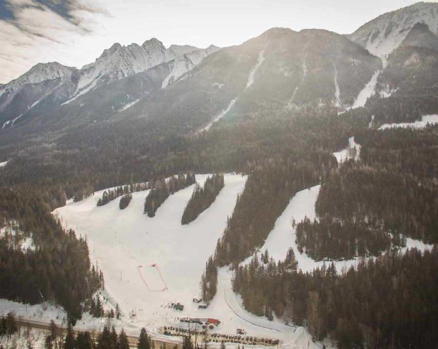 Alpine Skiing at Summit Lake